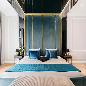 https://crystal-lodge-by-loft-affair.krakowhotelspoland.com